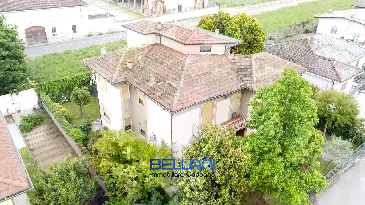 CODOGNO VILLA SINGOLA EURO 298.000,00